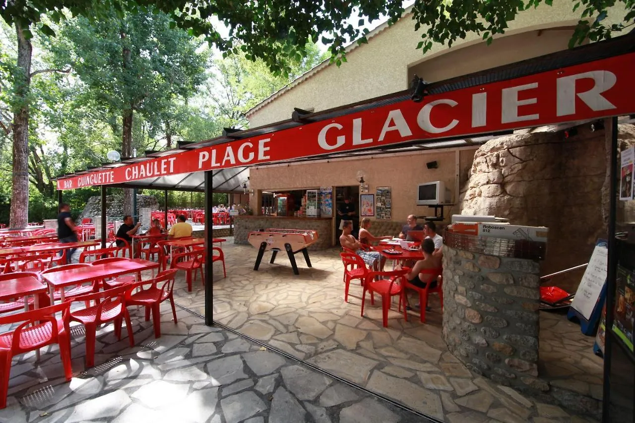 Camping Chaulet Plage Hotel Berrias-et-Casteljau Campsite