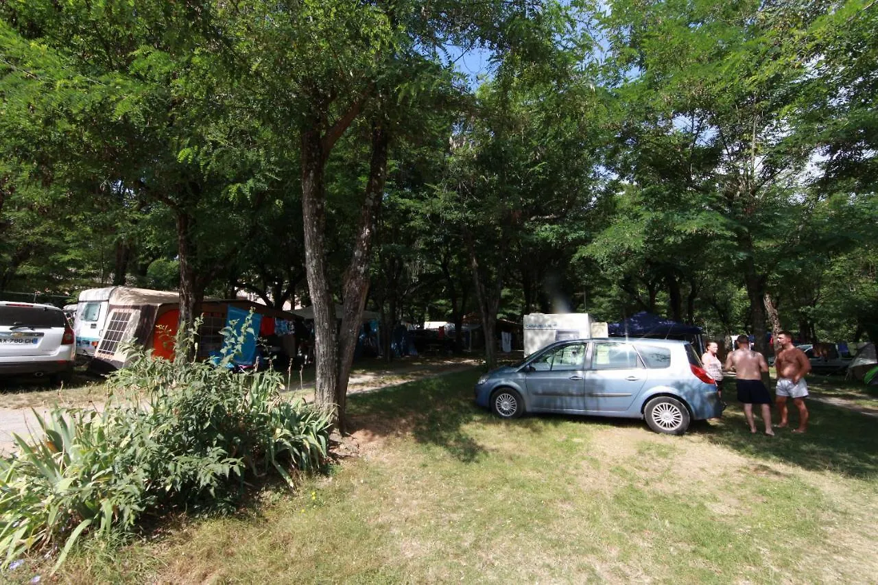 Camping Chaulet Plage Hotel Berrias-et-Casteljau Campsite